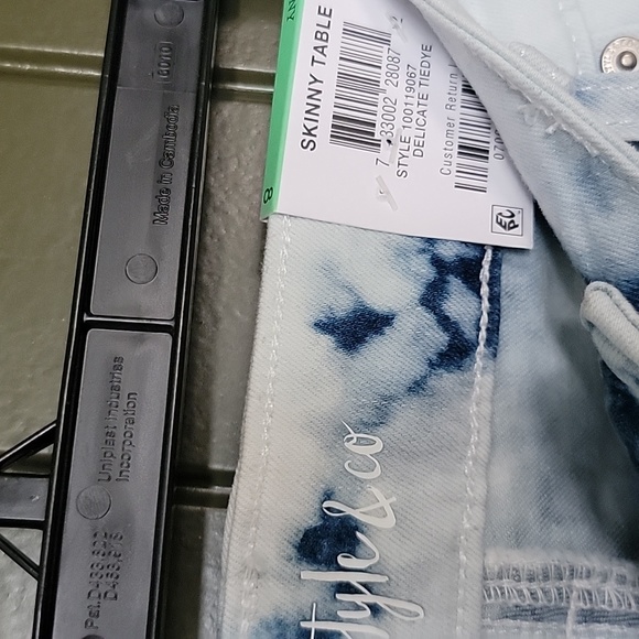 Women's Size 8, tye die Style & Co. Skinny Table Jeans - Picture 4 of 4